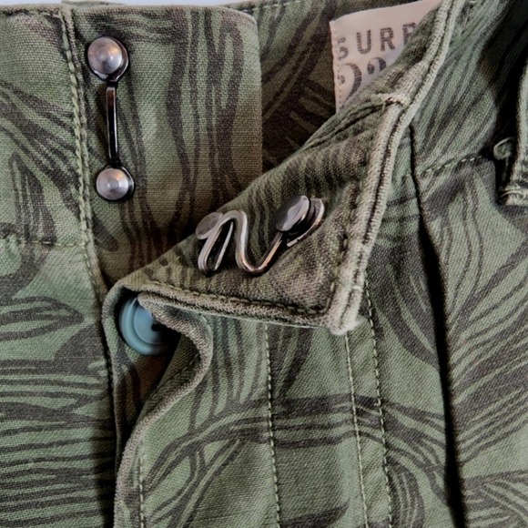 EUC Citizens of Humanity Cotton High Rise Cassidy Pleat Pocket Short Palm SZ 23 - Picture 4 of 12